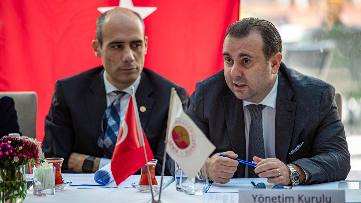 Küçük Kulüp Derneği'nde, Sarıgedik yeniden başkan seçildi