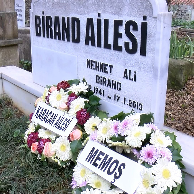 Mehmet Ali Birand mezarı başında anıldı