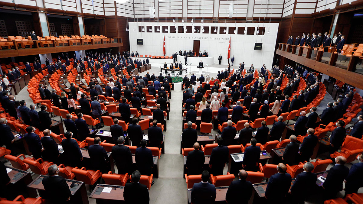 Bu hafta memur ve emekli maaş artışları yasalaşacak