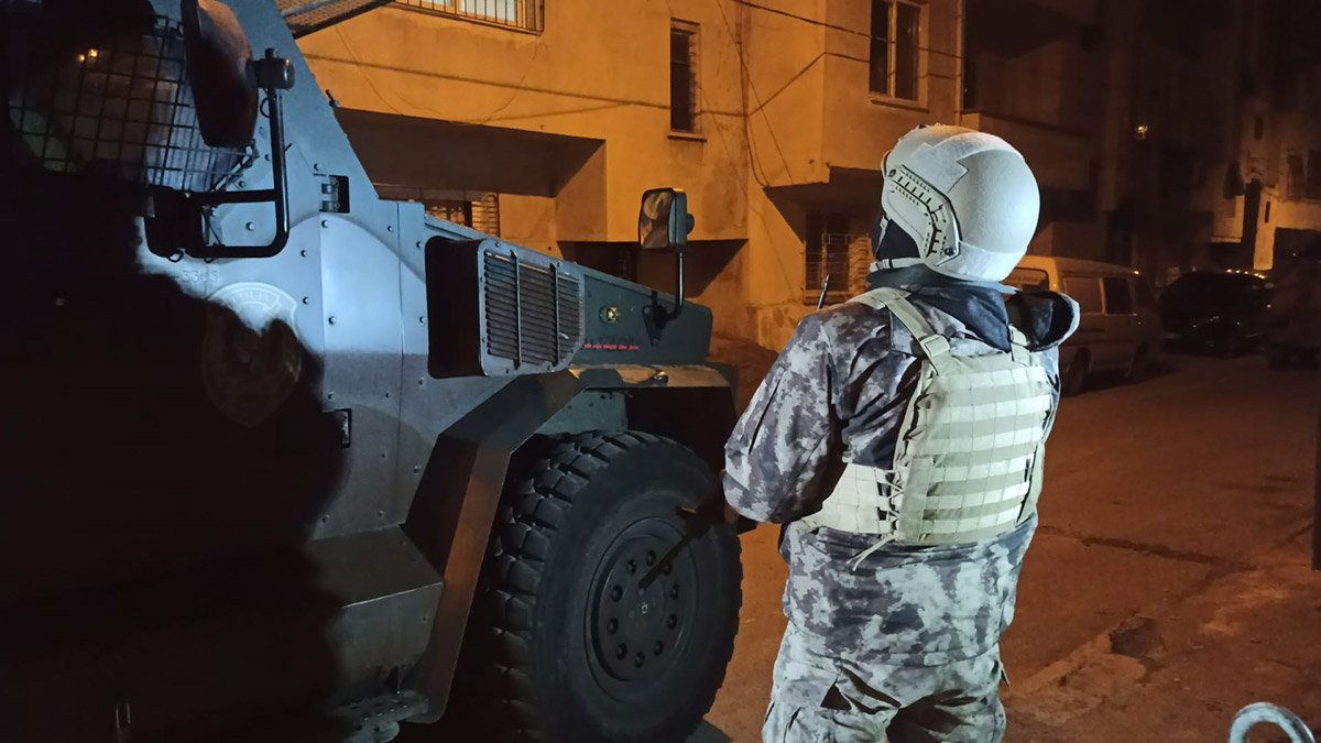 Mersin'de PKK/KCK operasyonu; 8 gözaltı kararı