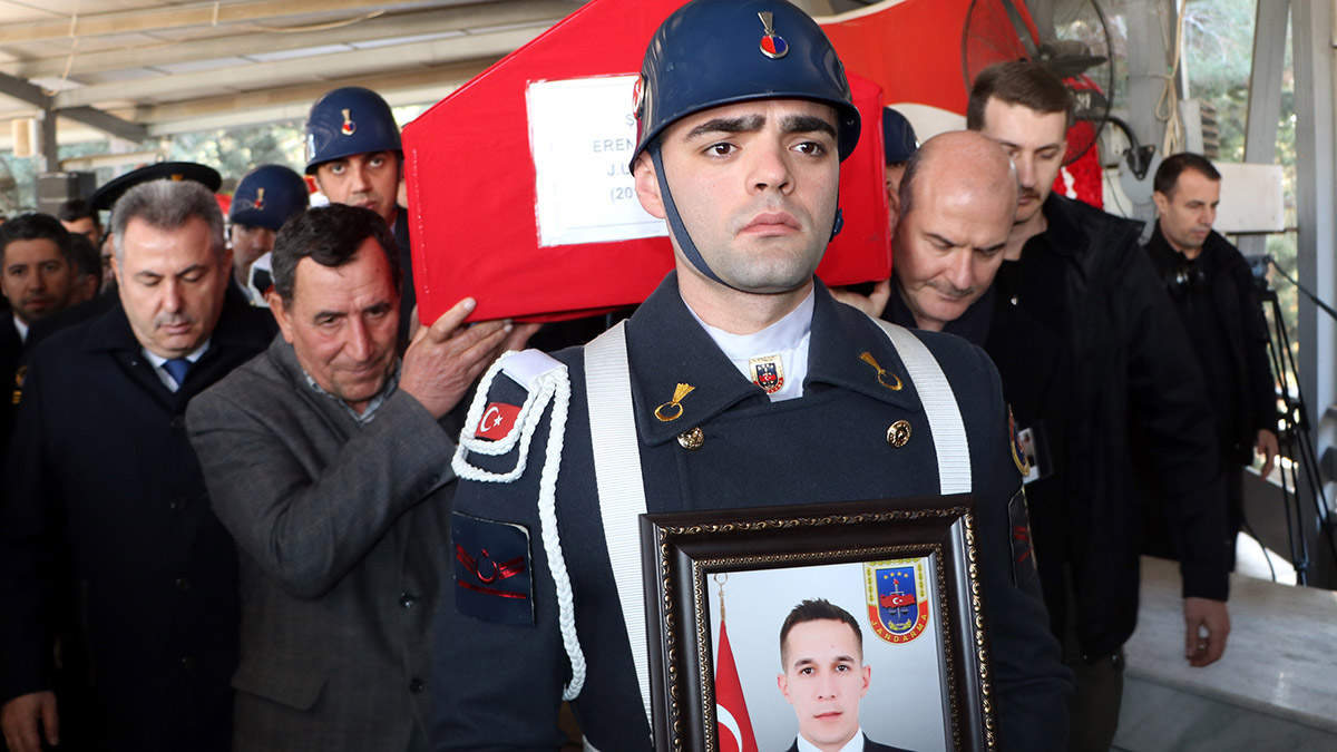 Mersin'deki kazada şehit olan Uzman Çavuş toprağa verildi