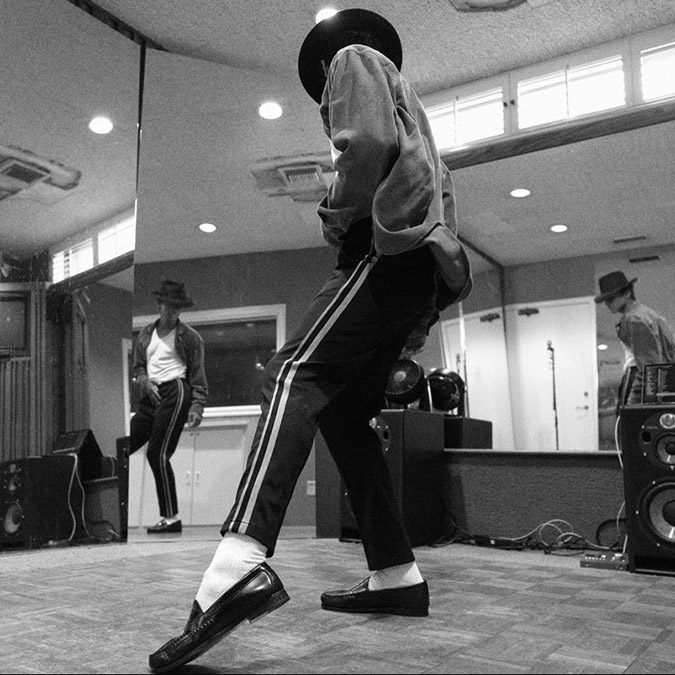 Ünlü sanatçı Michael Jackson'ın hayatını konu alacak filmde şarkıcıyı, yeğeni Jaafar Jackson’ın canlandıracak.