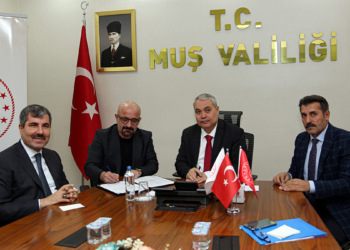 Muş'ta 4 tekstil fabrikası özel sektöre teslim edildi