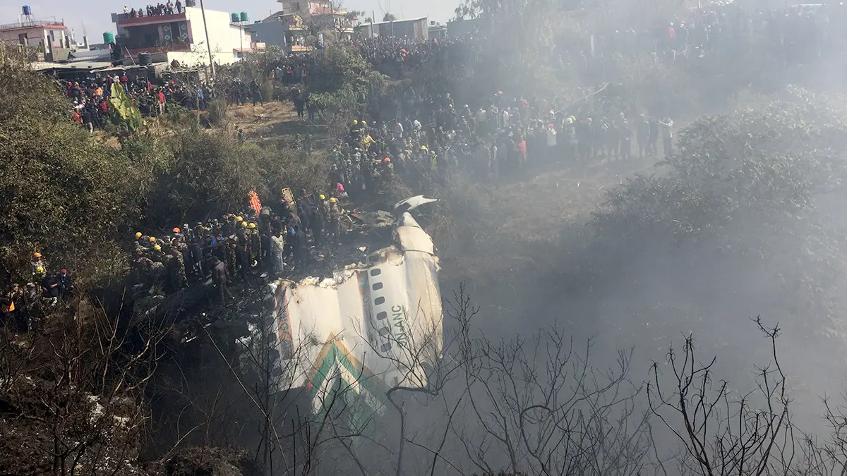 Nepal'de uçak kazasında 68 kişi öldü