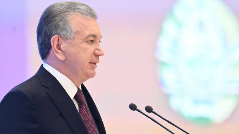 Özbekistan’ın kalkınması için tek doğru yol eğitim