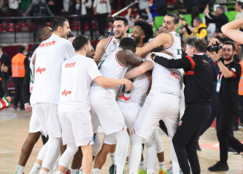 Pınar Karşıyaka dördüncü kez son saniyelerde kazandı