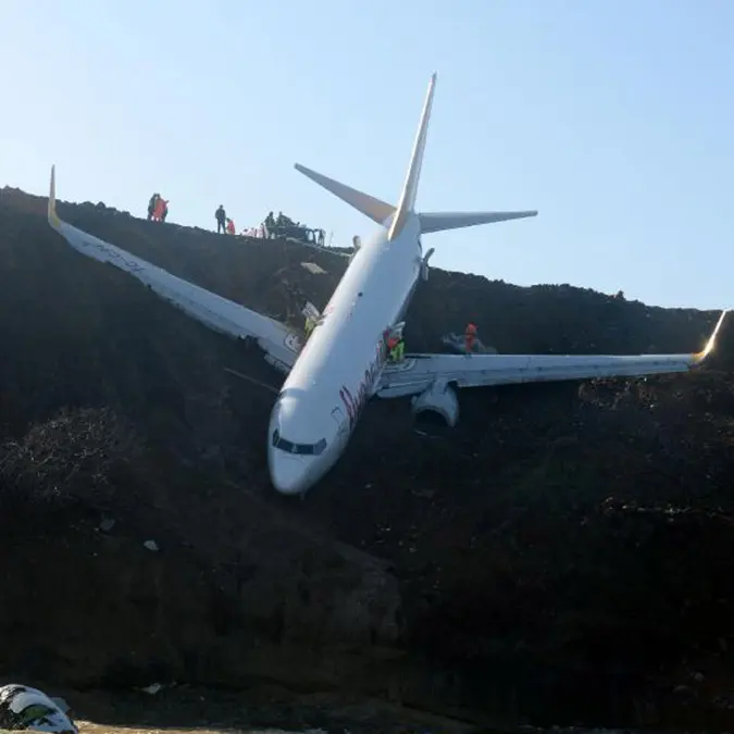 Pistten çıkan uçakta yolcuların 'ölüm korkusu'