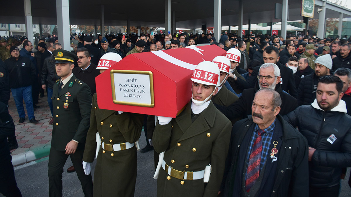 Kazada şehit olan Harun Uğur toprağa verildi