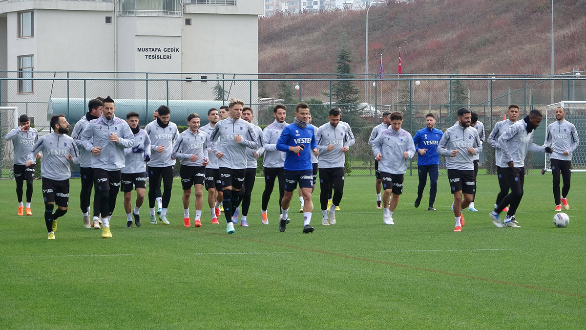 Trabzonspor 5 eksikle idman yaptı