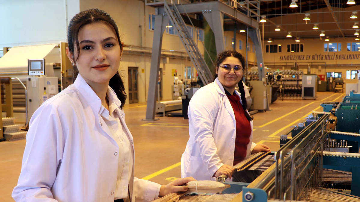 Türkiye'de yatak üretiminin yapılacağı ilk lise açıldı