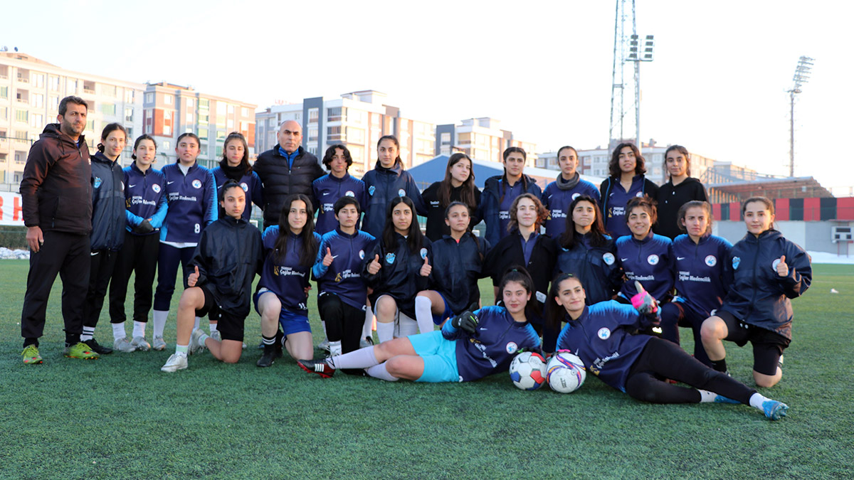 Vangücü Kadın Futbol Takımı 3'üncü Lige hazırlanıyor