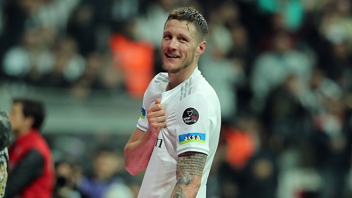 Wout Weghorst sezonu tamamlamadan ayrılacak gibi