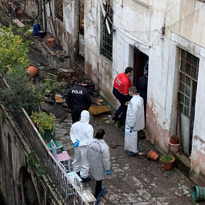 Surp Pırgiç Ermeni Katolik Kilisesi lojmanında olay yeri incelemesi