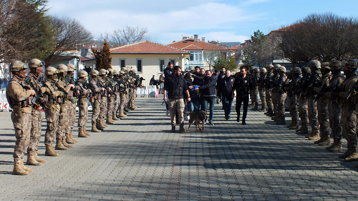 Yozgat merkezli 4 ilde uyuşturucu operasyonu