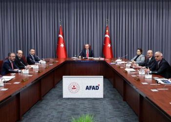 1 yıl içerisinde konutları yeniden inşa edeceğiz