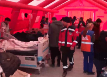10 ilimizde 77 sahra hastanesi kurduk