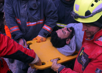 Enkazdan 92 saat sonra yaralı olarak kurtarıldı