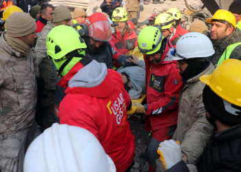 Depremde can kaybı 31 bin 643'e yükseldi