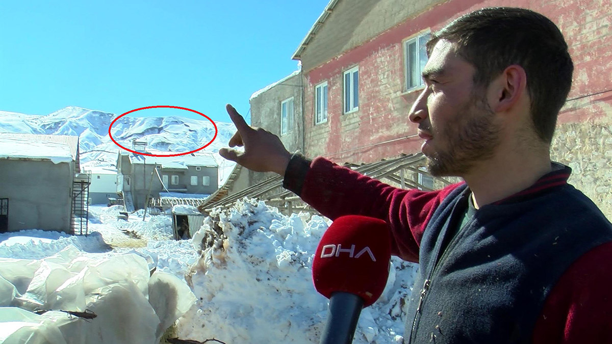 Kızılzarf Dağı depremlerde ikiye ayrıldı