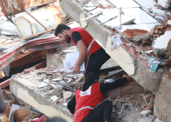 2 bin 300 Kızılay personeli depremden etkilendi
