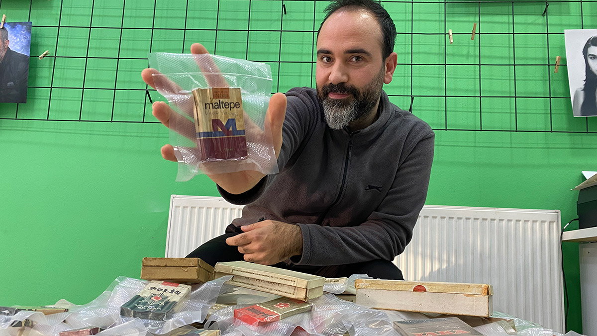 3 bin paketlik 'tarihi' sigara koleksiyonu oluşturdu