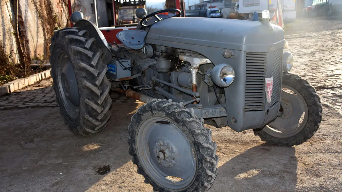 73 yillik dede yadigari traktor saat gibi calisiyor 9571 dhaphoto8 - yaşam - haberton