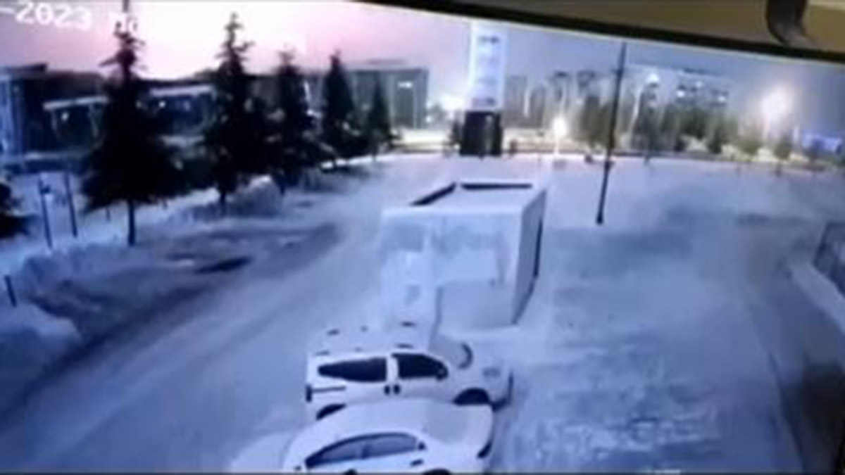 Adıyaman'da deprem anı kamerada