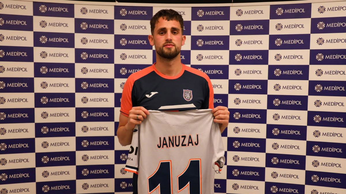 Adnan Januzaj, Başakşehir'de