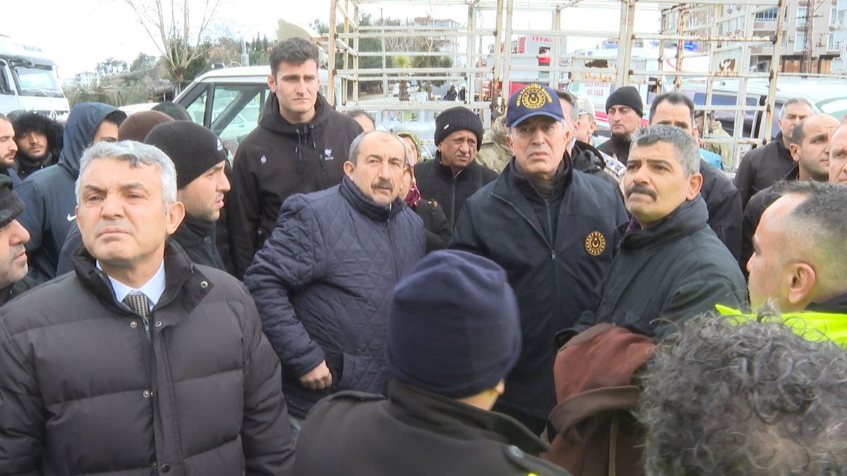 Akar: Terhislerle ilgili herhangi bir erteleme yok