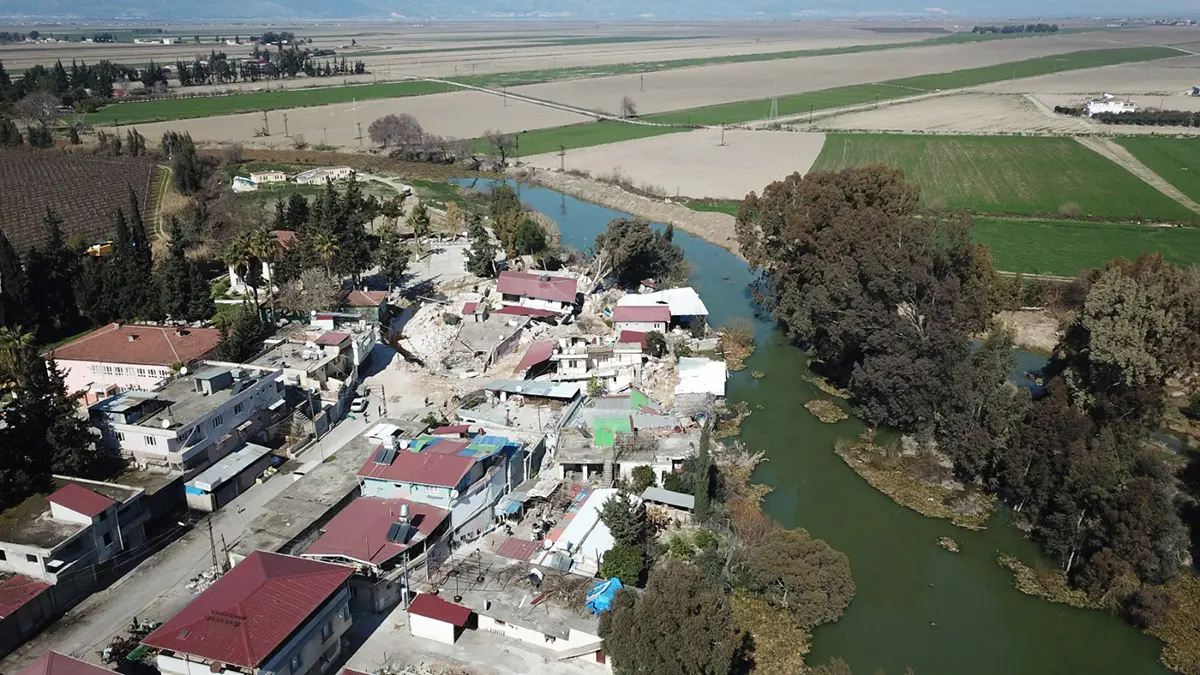 Antakyada evler asi nehrine kaydiz - yerel haberler - haberton