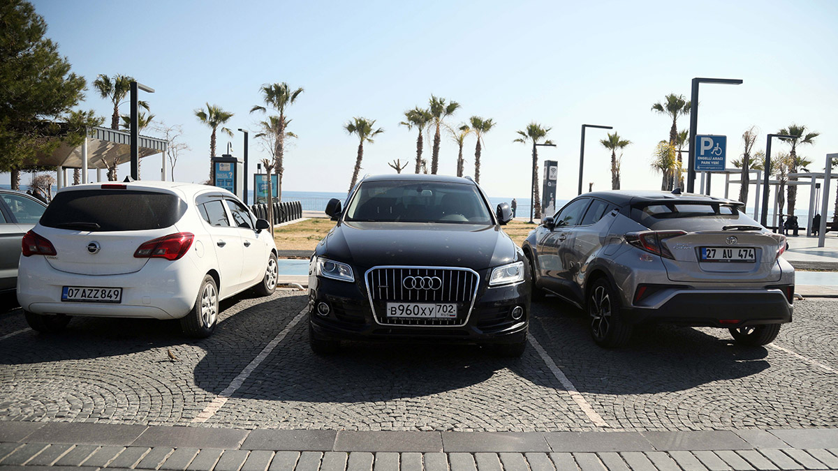 Antalya'da plaka çeşitliliği dikkat çekti