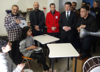 Avcılar'da okula gitmeyen çocuklar için ritimli proje