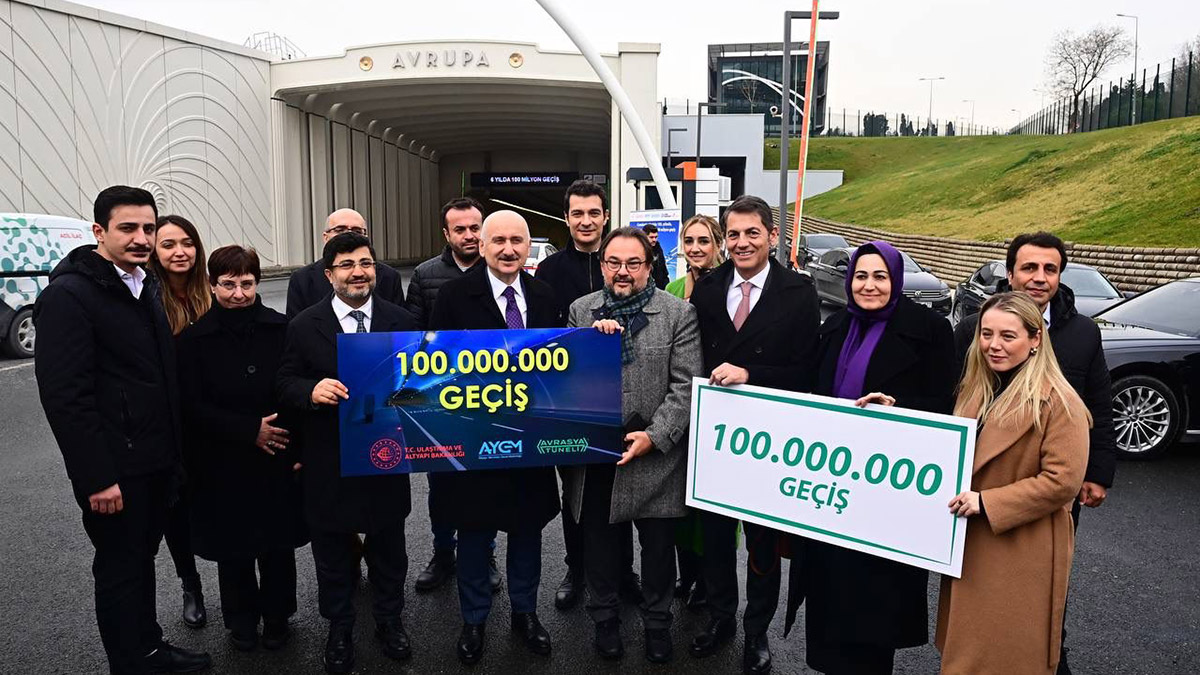 Avrasya Tüneli'nden geçen 100 milyonuncu araca hediye