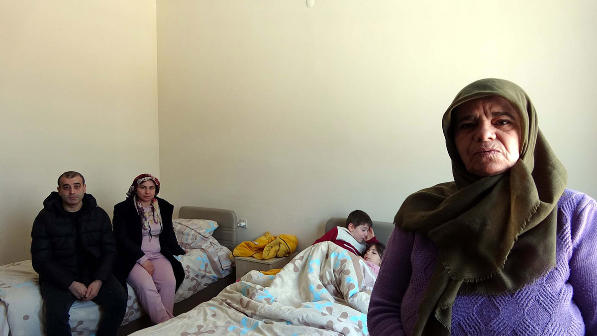 Banka kredisiyle aldığı ev depremde çöktü