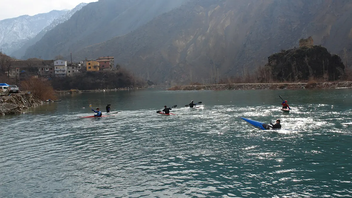 Baraj sulari rafting parkuru oldus - spor haberleri - haberton