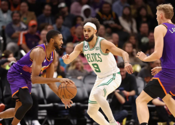 Boston Celtics evinde kayıp