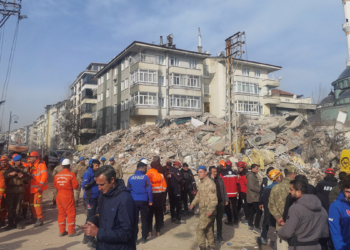 Buhara Apartmanı'nın enkazından kötü haber