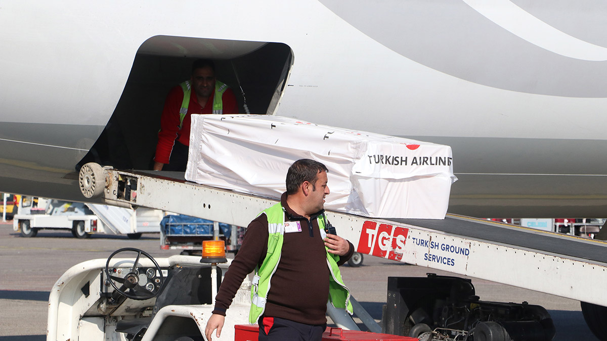 Christian Atsu'nun cenazesi İstanbul'a gönderildi