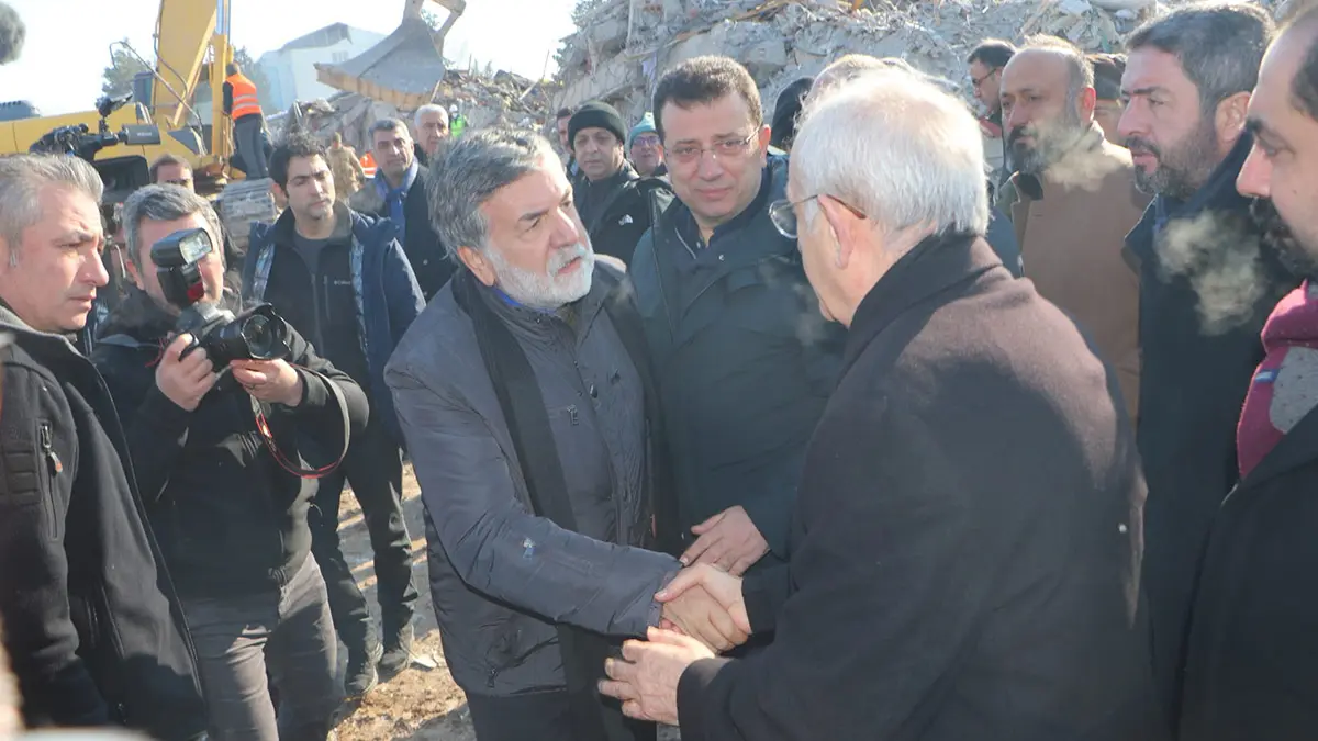 Deprem bolgelerine cadir gonderilmesi lazimes - politika - haberton