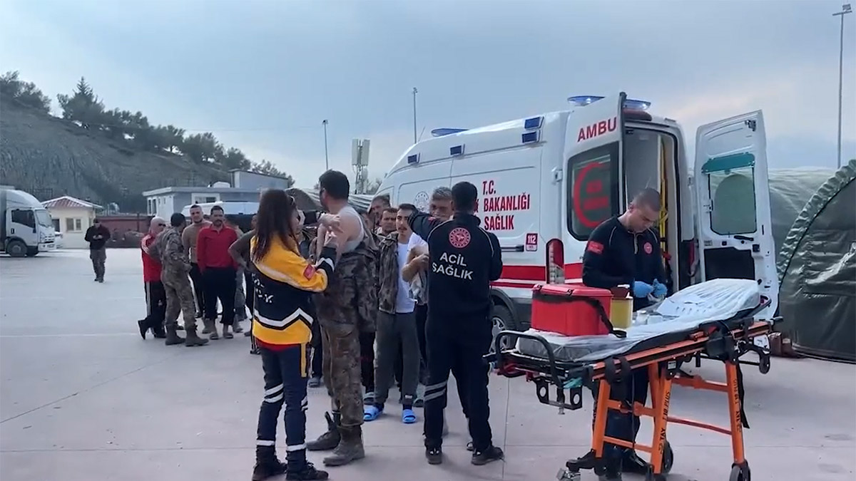 Deprem bölgesinde tetanos riskine karşı aşılama