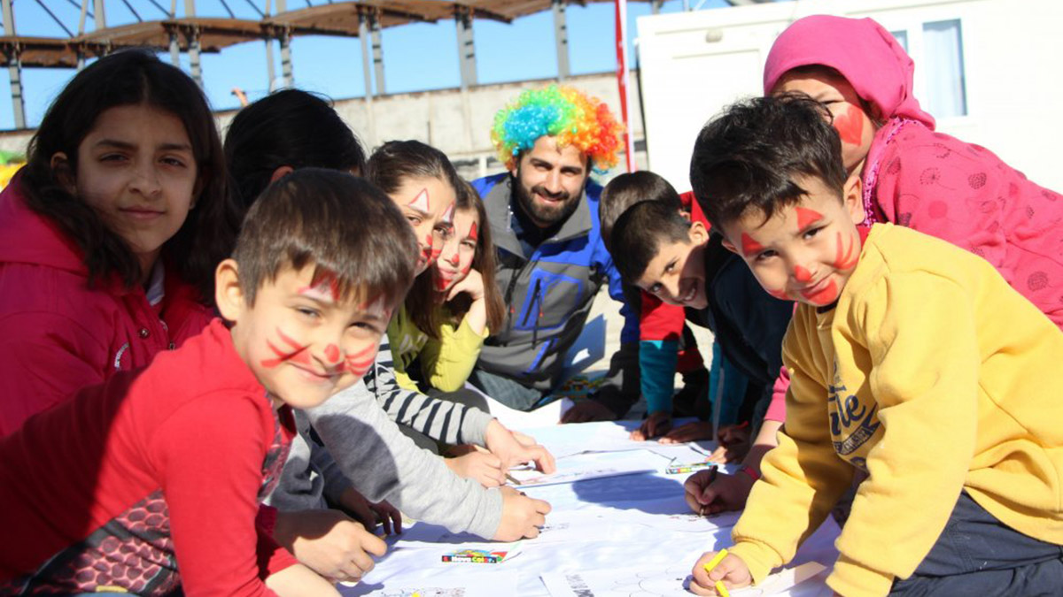 Deprem bölgesindeki çocuklardan öğreneceğimiz çok şey var