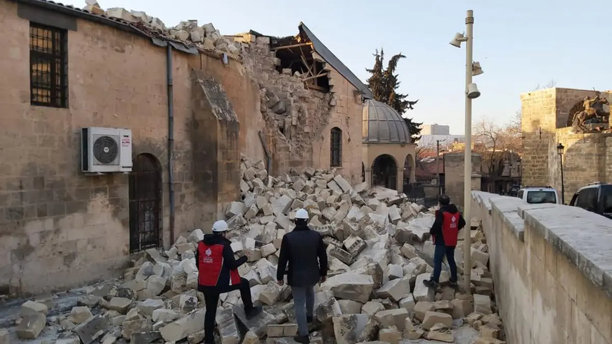 Depremde hasar alan kültürel miraslar korunacak