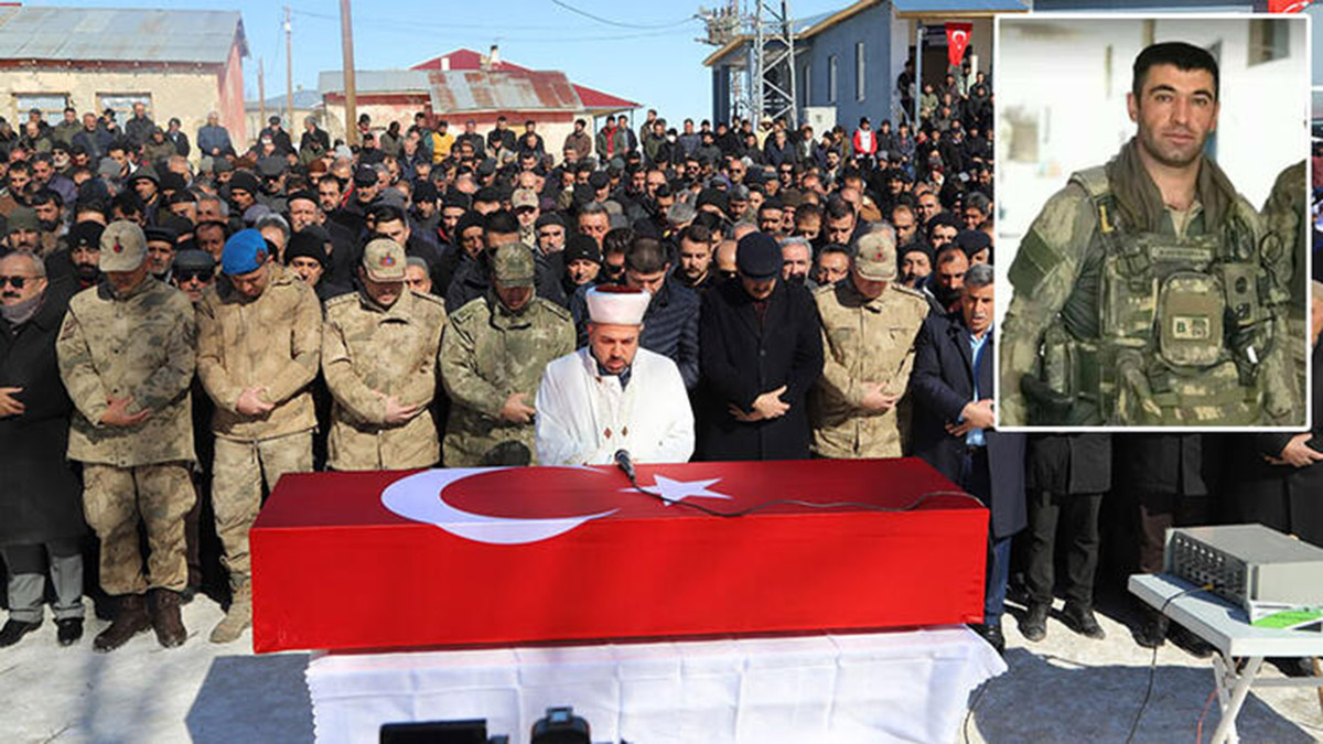 Depremde ölen uzman çavuş toprağa verildi