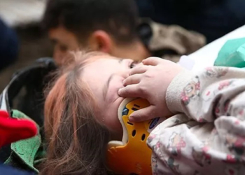 Depremi yaşayan çocuklarda depresyon görülebilir