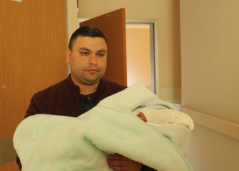 Depremzede çiftin ilk çocuğu Zonguldak'ta doğdu