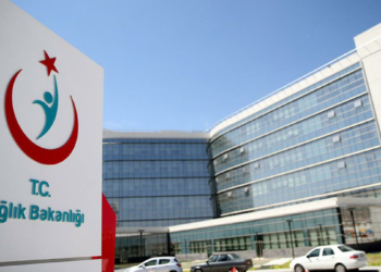 Depremzedeler için 'sağlık iletişim merkezi' kuruldu