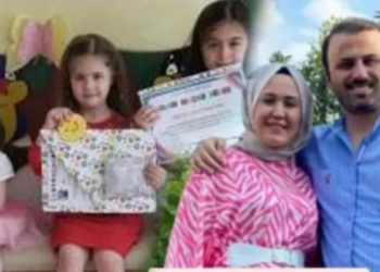 Enkazda ölen öğretmen çift ve 3 kızı defnedildi