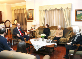 Erdoğan'dan Baykal'ın ailesine taziye ziyareti