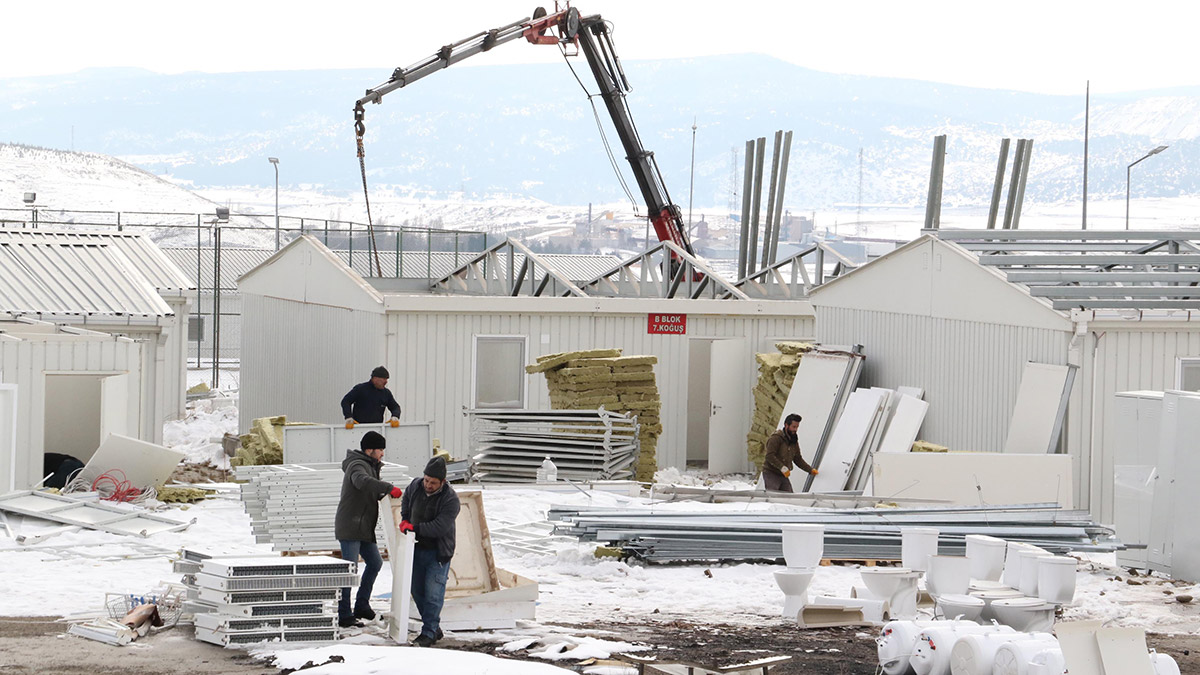 Eskişehir’den Kahramanmaraş’a bin kişilik prefabrik ev