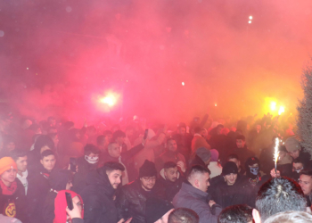 Eskişehirspor'da transfer yasağının kalkışı kutlandı